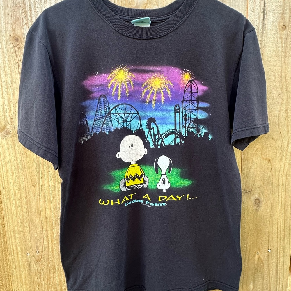 1994 Snoopy Cedar Point t-shirt Sz Medium